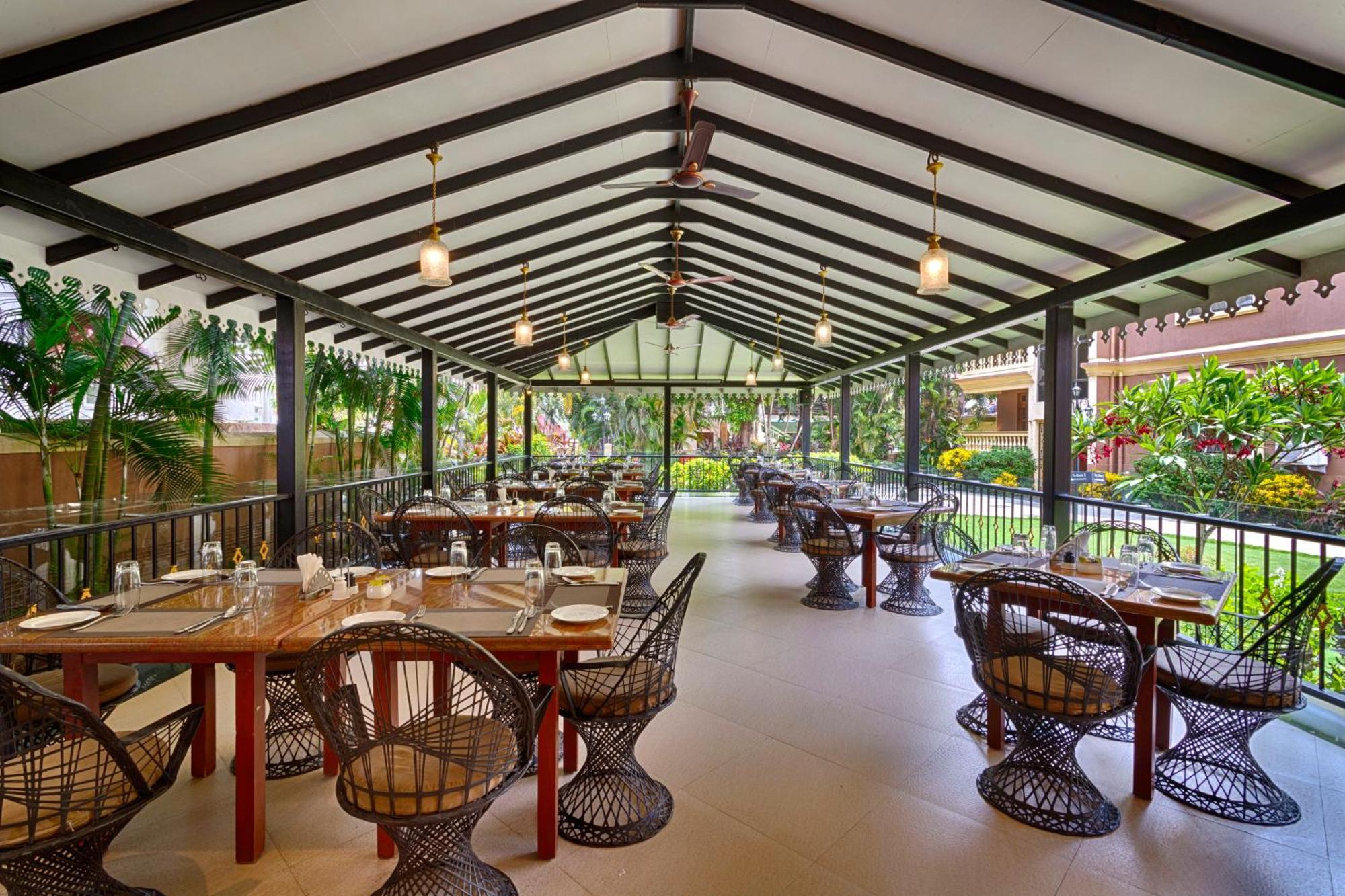 De Mandarin Beach Resort Suites & Villas, Candolim Ngoại thất bức ảnh