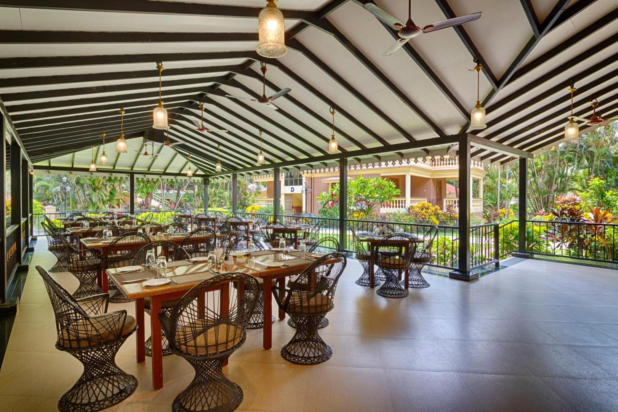 De Mandarin Beach Resort Suites & Villas, Candolim Ngoại thất bức ảnh