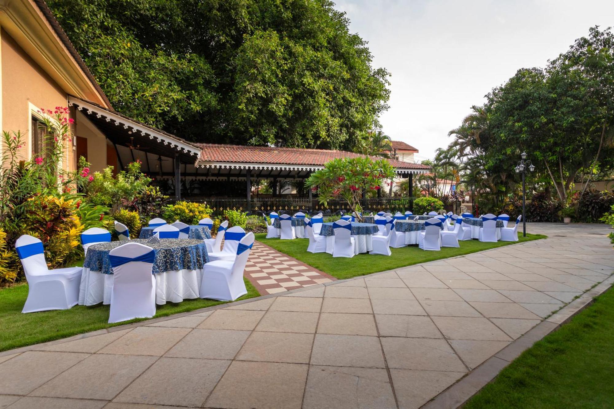 De Mandarin Beach Resort Suites & Villas, Candolim Ngoại thất bức ảnh