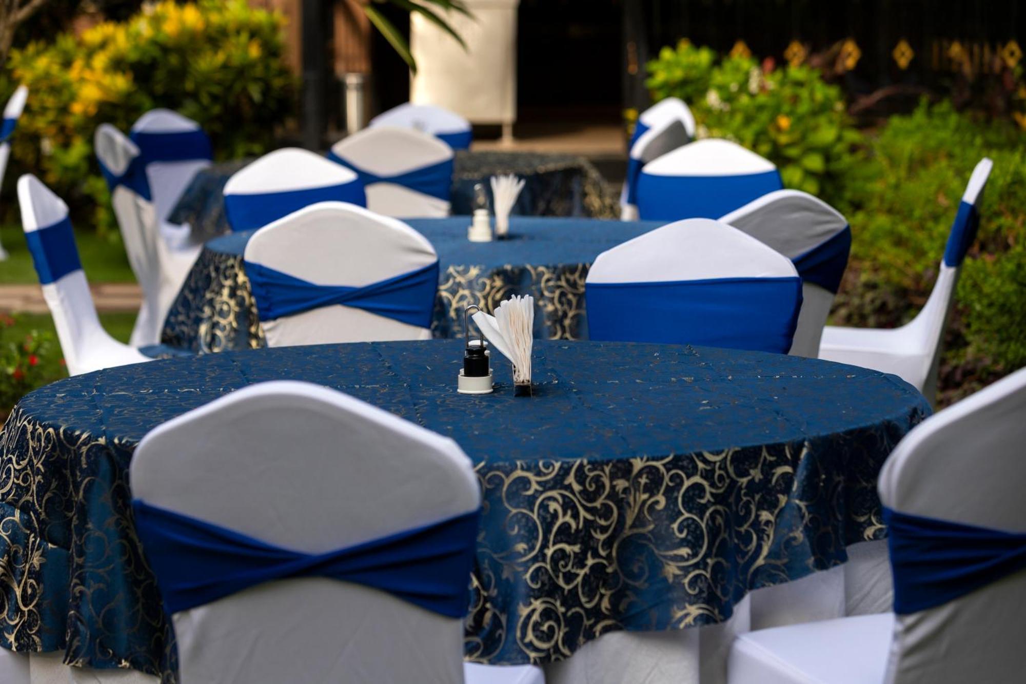 De Mandarin Beach Resort Suites & Villas, Candolim Ngoại thất bức ảnh