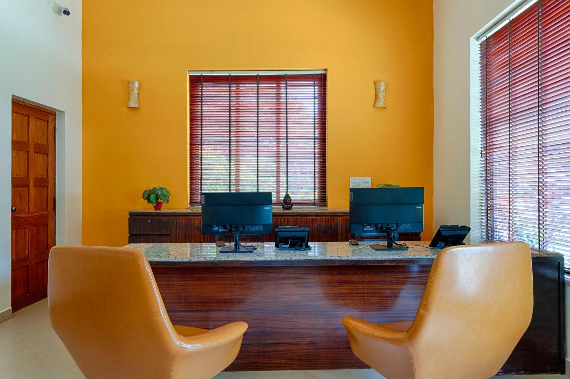 De Mandarin Beach Resort Suites & Villas, Candolim Ngoại thất bức ảnh